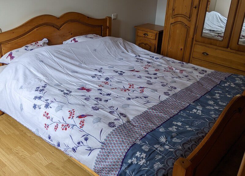 Chambre pin — L'Angeberdière