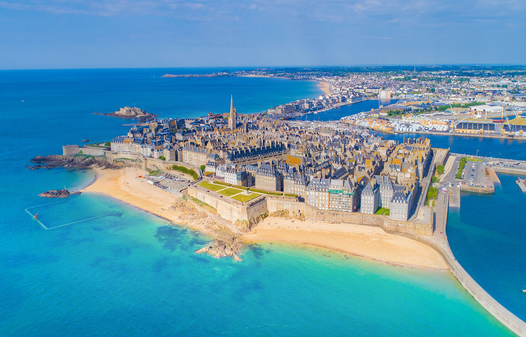 Remparts et plage de Saint-Malo, Bretagne